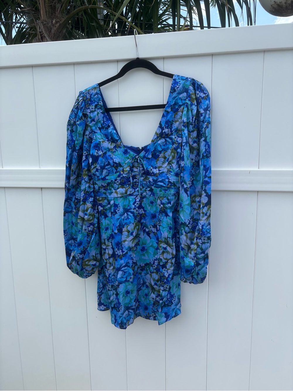 NWT For love and lemons Blue Floral V-Neck Long Sleeve Dress